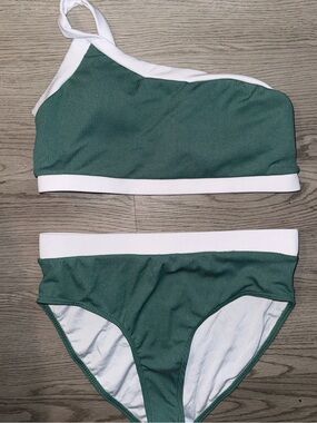 Green and White One-Shoulder Bikini Set